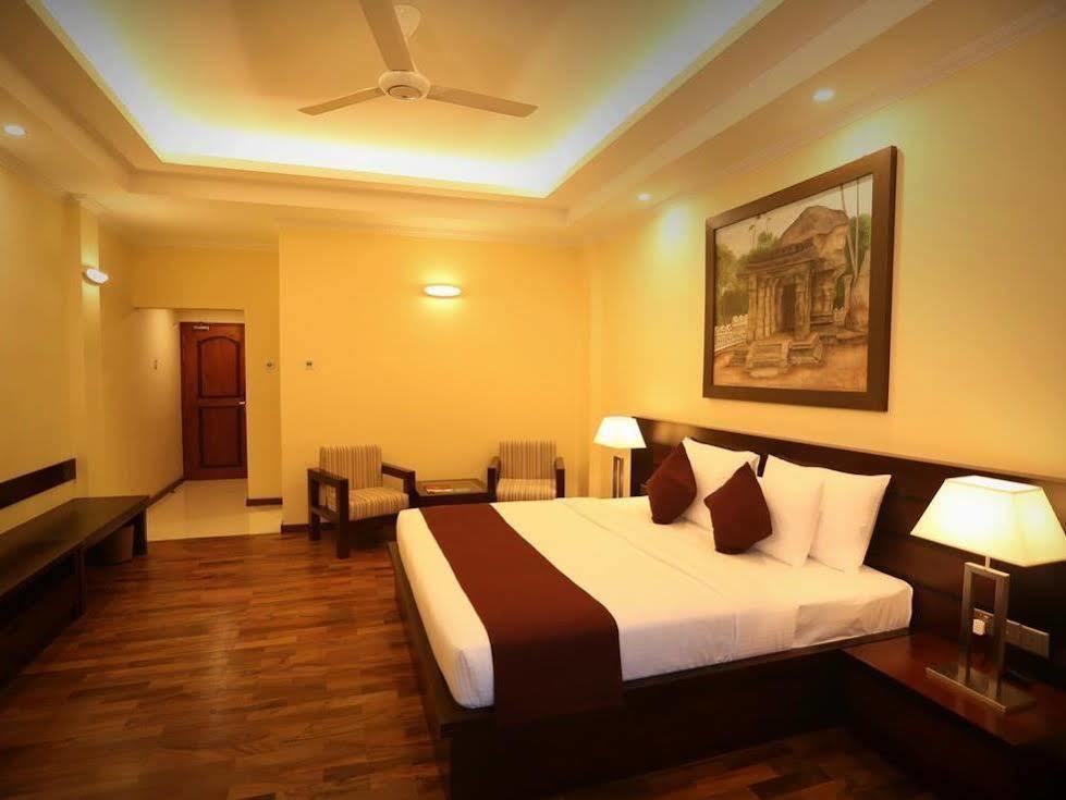 Kandyan Reach Hotel Kurunegala Extérieur photo